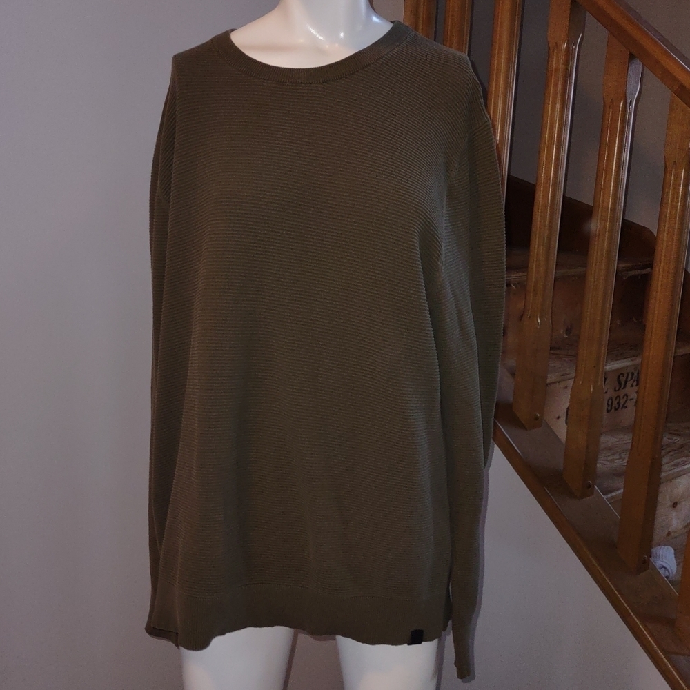 BENCH men's ribbed long sleeve